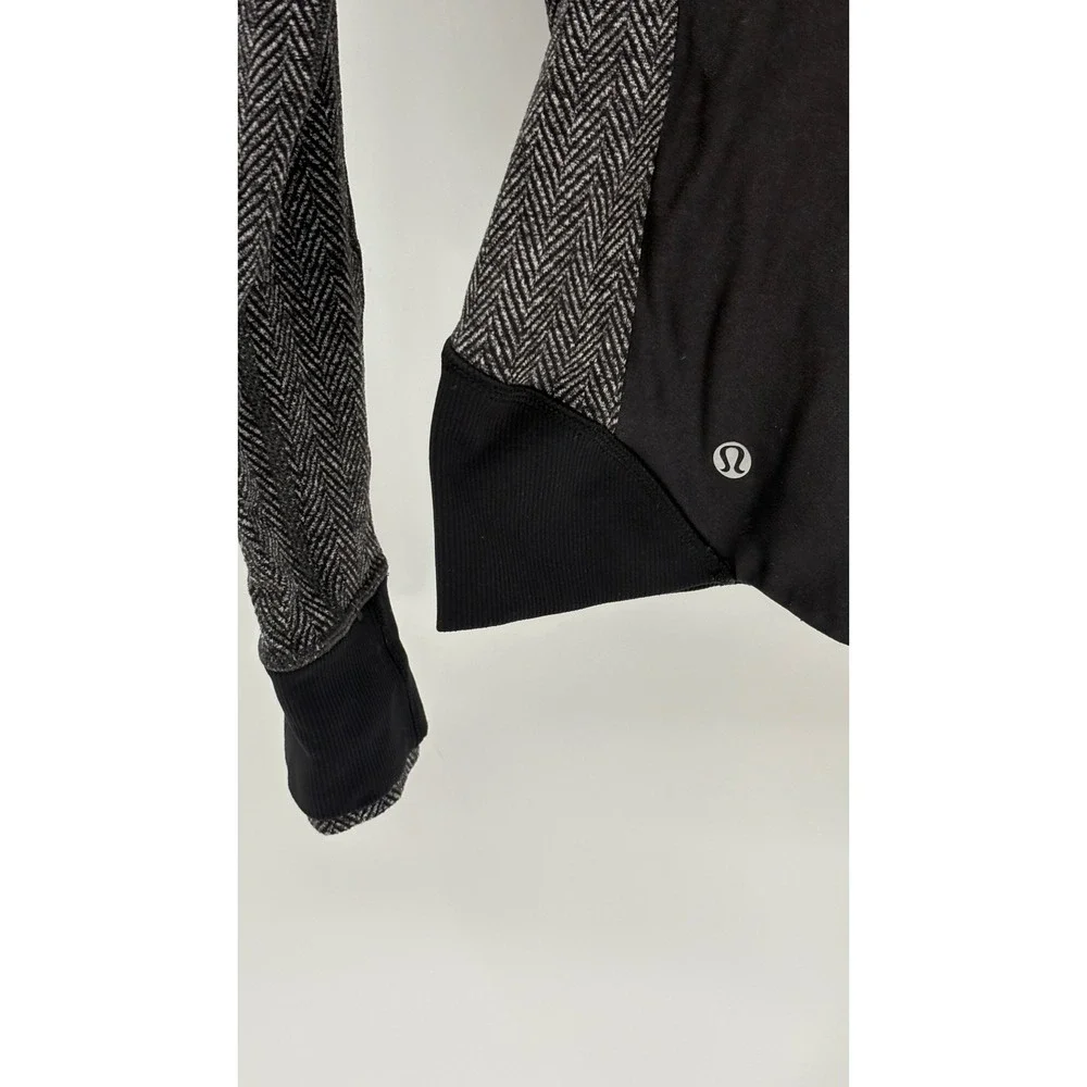 Lululemon Jacket Emerge Renewed Women Size 6 Gray Black Full Zip Moto Style Luon